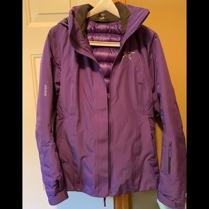 Arc’teryx Andessa Gore-Tex and down jacket purple size M.